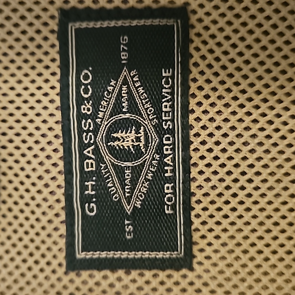 button down shirt - Picture 4 of 7